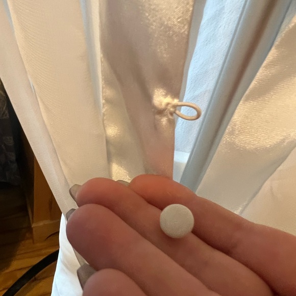 🌸Womans sheer & satin robe🌸 3/$25 Spring clearance sale - Picture 6 of 8